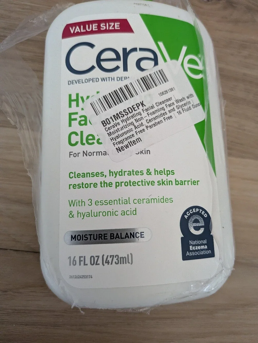 CeraVe Hydrating Facial Cleanser - NWT 16 FL Oz